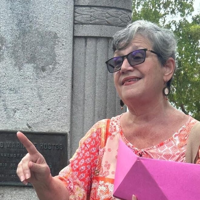 Imagen de: Protección y respeto en la plaza Eugenio María de Hostos